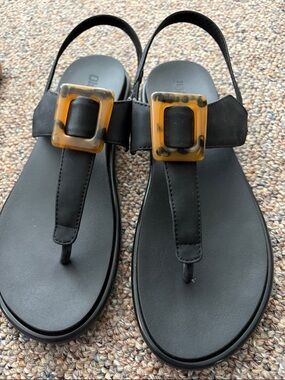 OluKai La’I T-Bar Black Sandals Size 8
